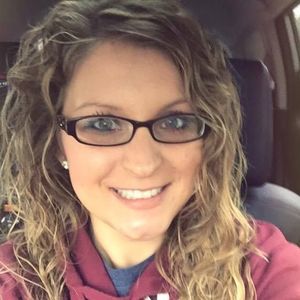 Meet your Posher, Leanne